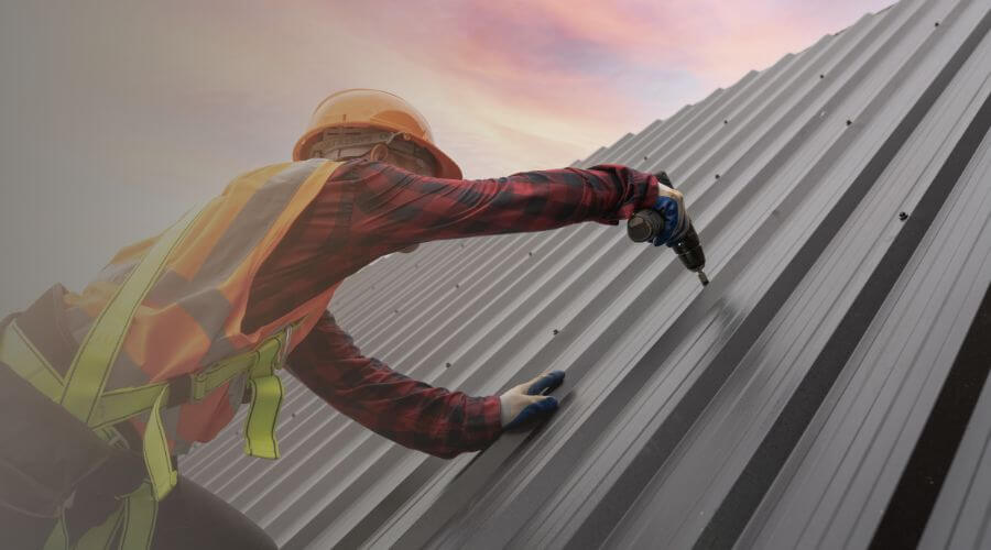 Expert Emergency Roof Repairs services in Epworth, IA